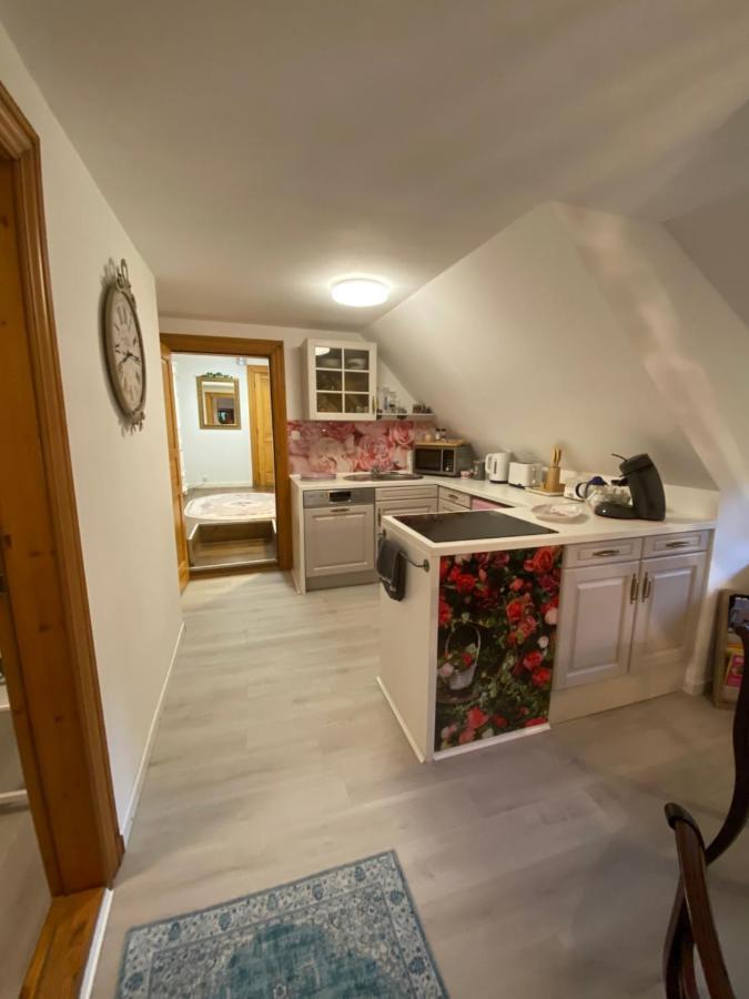 Stilvolle Ferienwohnung Unter Reet In Windbergen Ngoại thất bức ảnh